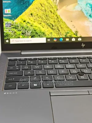 New Laptop HP ZBook Firefly G8 8GB Intel Core I7 SSD 512GB