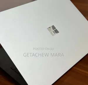 Photo - New Laptop Apple MacBook Pro M1 16GB Intel Core I7 SSD 512GB