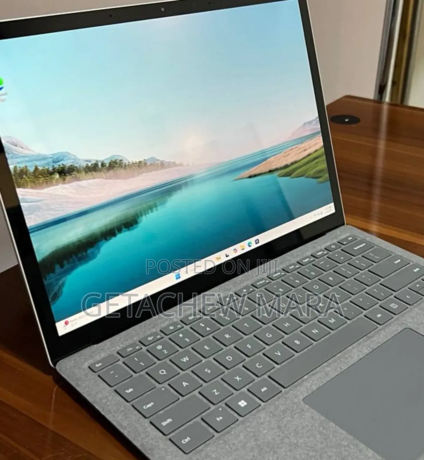 New Laptop Apple MacBook Pro M1 16GB Intel Core I7 SSD 512GB