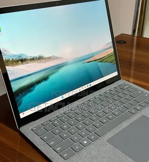 New Laptop Apple MacBook Pro M1 16GB Intel Core I7 SSD 512GB