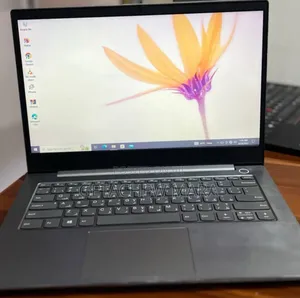 New Laptop Lenovo ThinkPad Yoga 370 8GB Intel Core I5 SSD 256GB