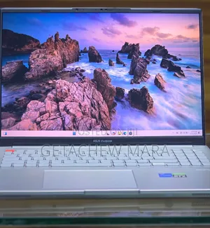 New Laptop Asus Vivobook E200HA 16GB Intel Core I7 SSD 512GB