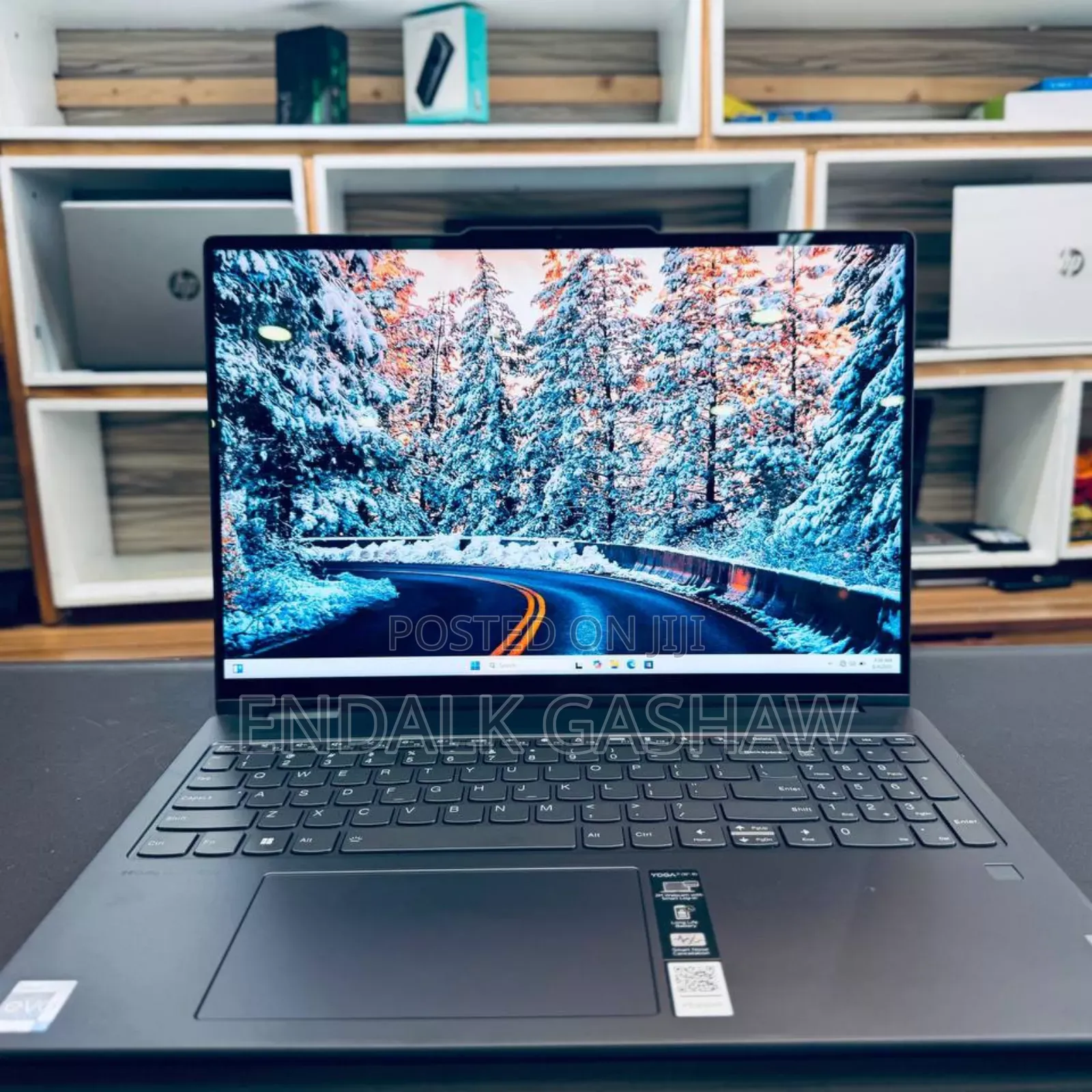 New Laptop Lenovo Yoga 7i 16GB Intel Core I7 SSD 512GB