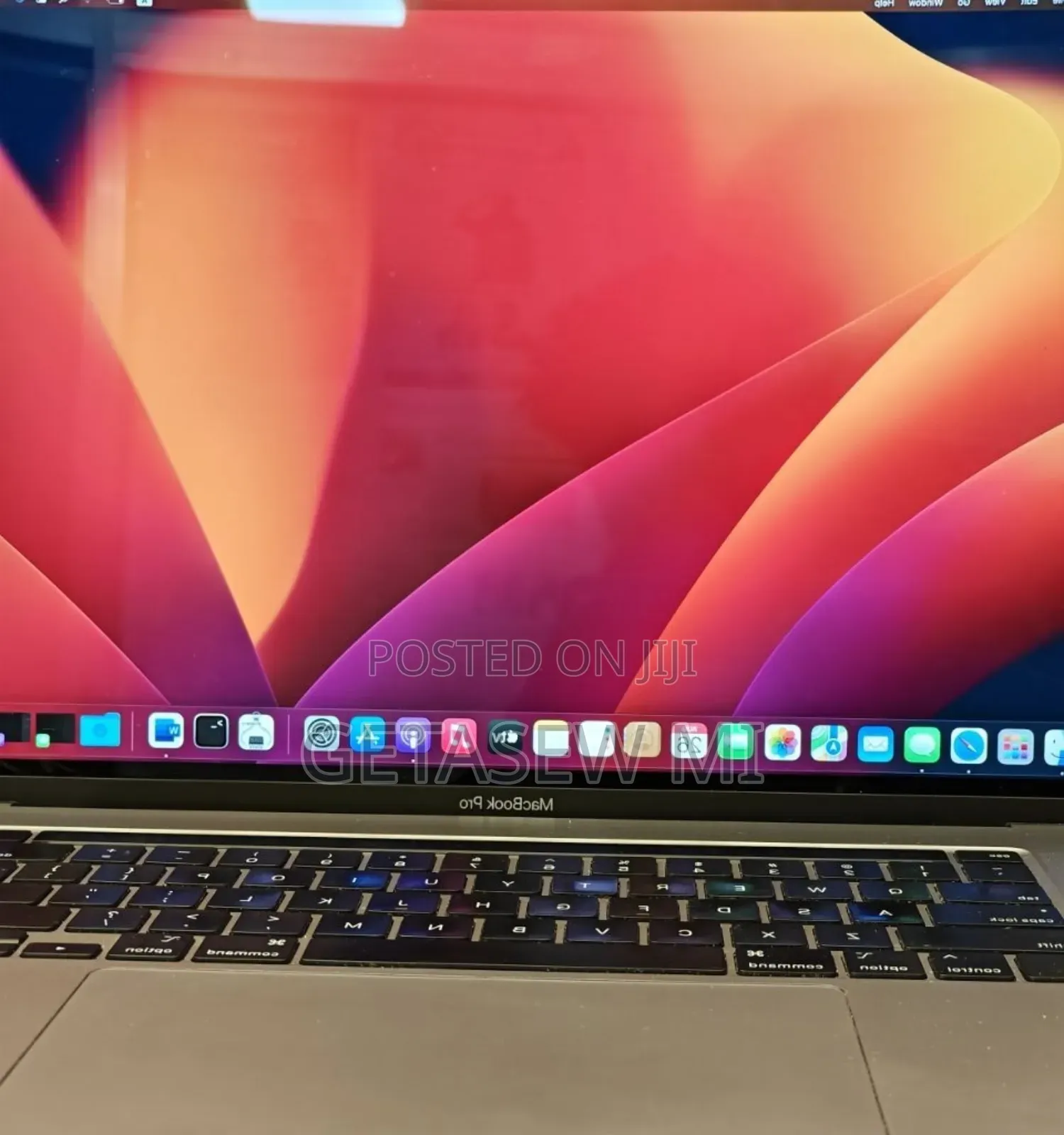 New Laptop Apple MacBook Pro 2019 16GB Intel Core I7 SSD 512GB