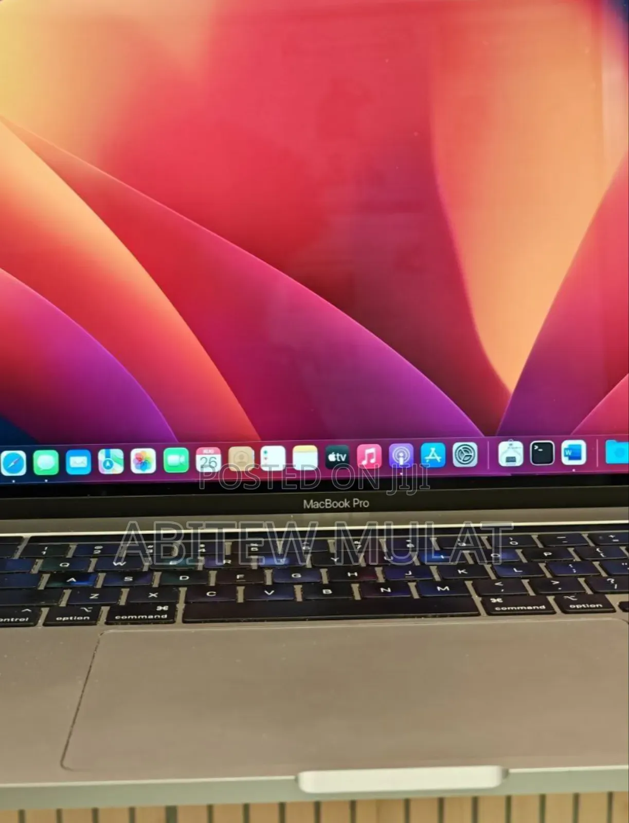 New Laptop Apple MacBook Pro 2019 16GB Intel Core I7 SSD 512GB