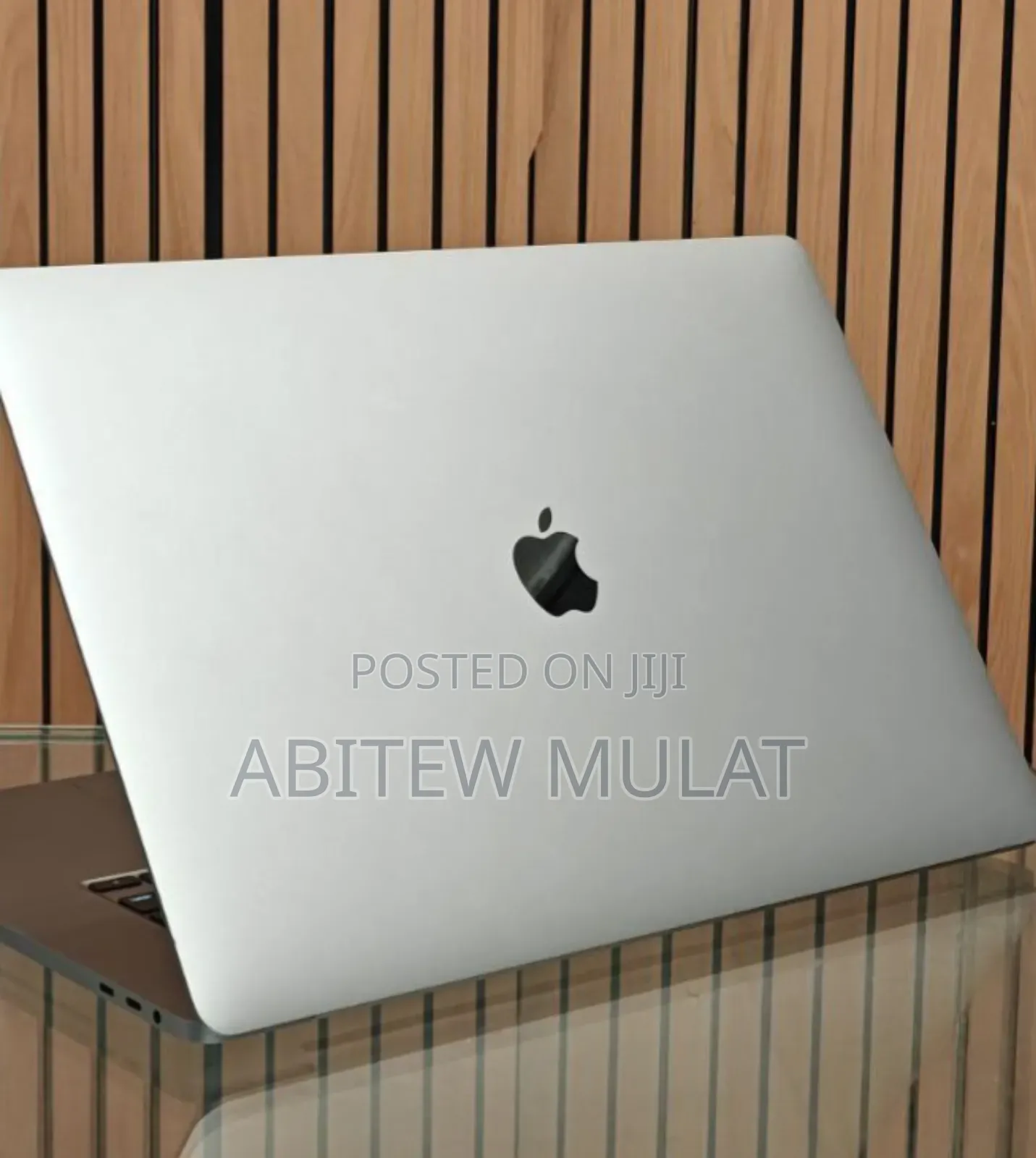 New Laptop Apple MacBook Pro 2019 16GB Intel Core I7 SSD 512GB