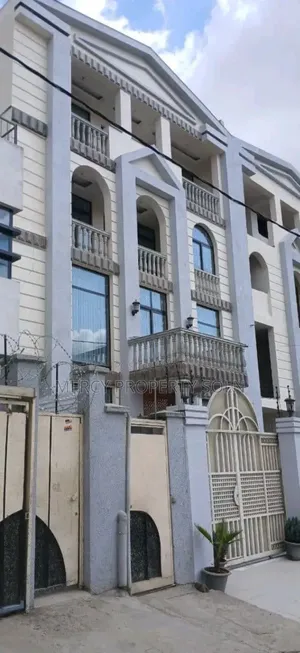 6bdrm House in Bole for sale