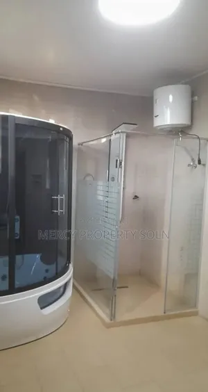 6bdrm House in Bole for sale