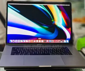 Photo - New Laptop Apple MacBook Pro 2019 32GB Intel Core I9 SSD 512GB