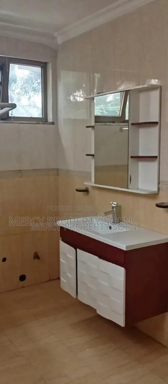 Commercial Building Sale in Prime Location of the City የሚሸጥ ፎቅ /ህንፃ