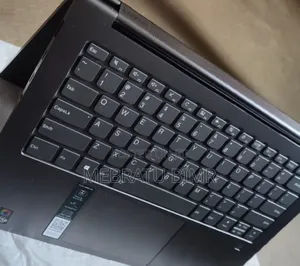 New Laptop Lenovo Yoga C740 16GB Intel Core I7 SSD 512GB