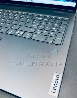 New Laptop Lenovo Yoga 7i 16GB Intel Core I7 SSD 512GB