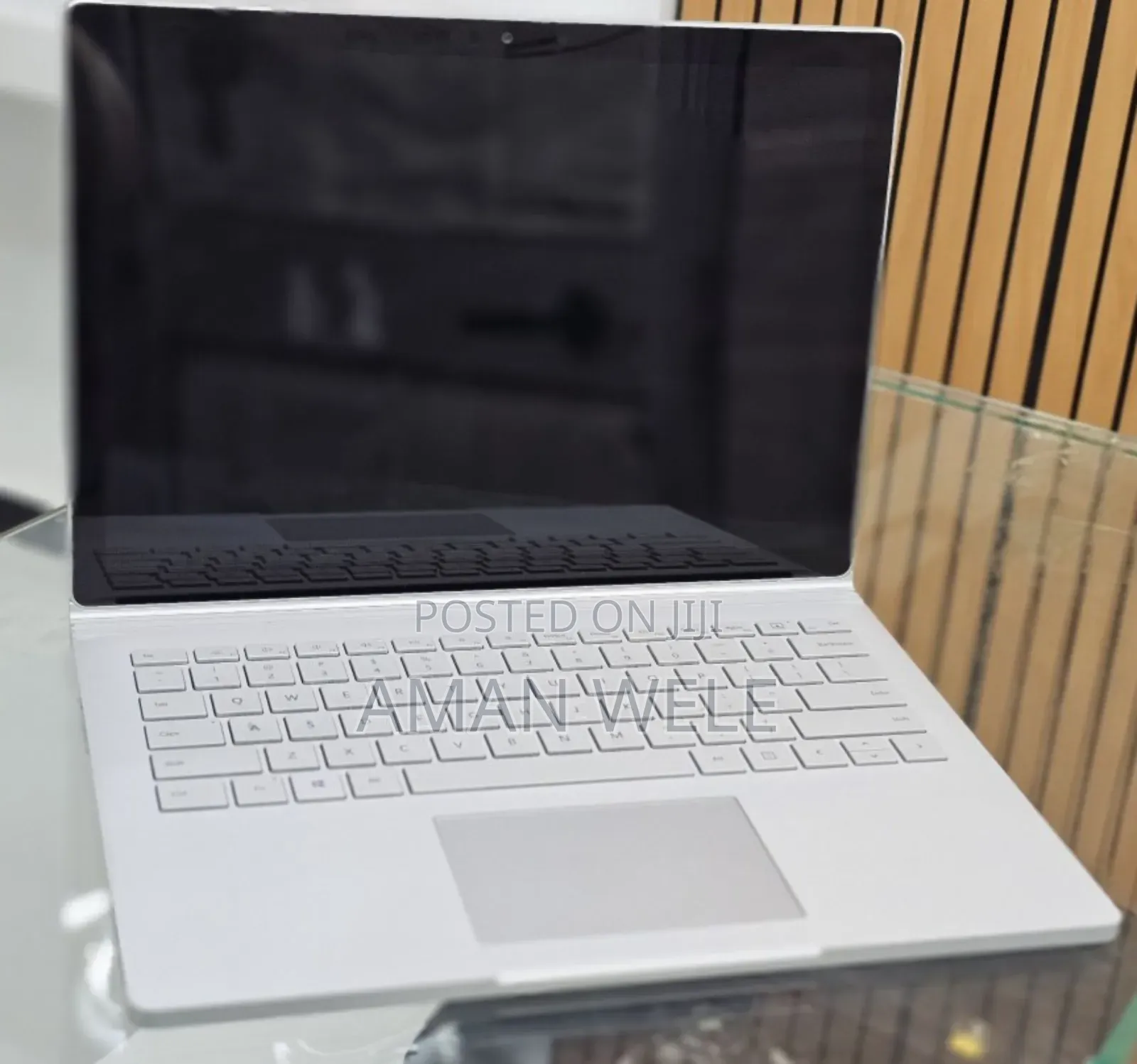 New Laptop Microsoft Surface Book 3 16GB Intel Core I7 SSD 256GB