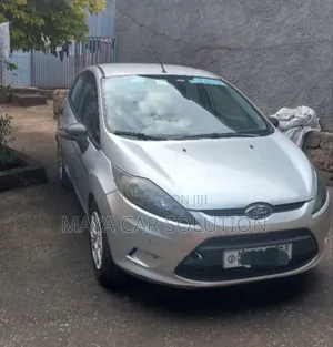 Ford Fiesta 2012 Silver