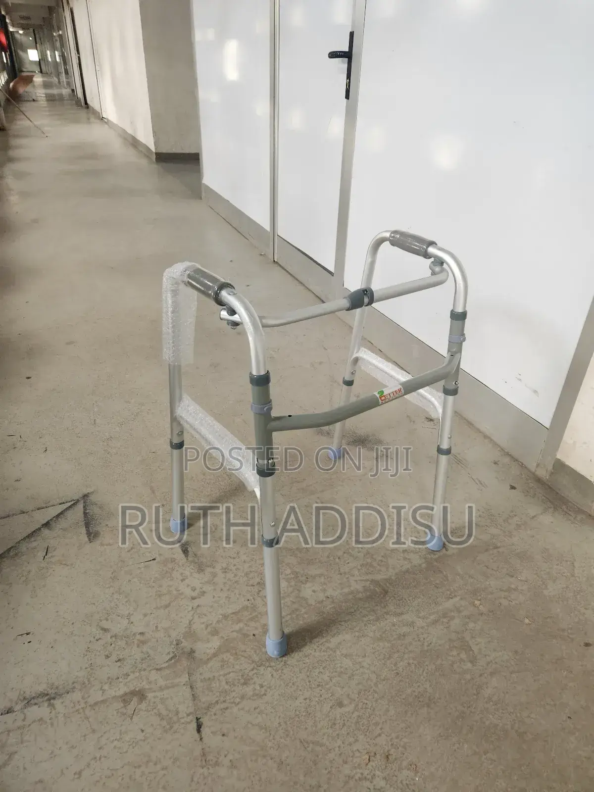 Walker Almunium三級walking Frame睡欸walker Foldanle凍无foldable Walker New