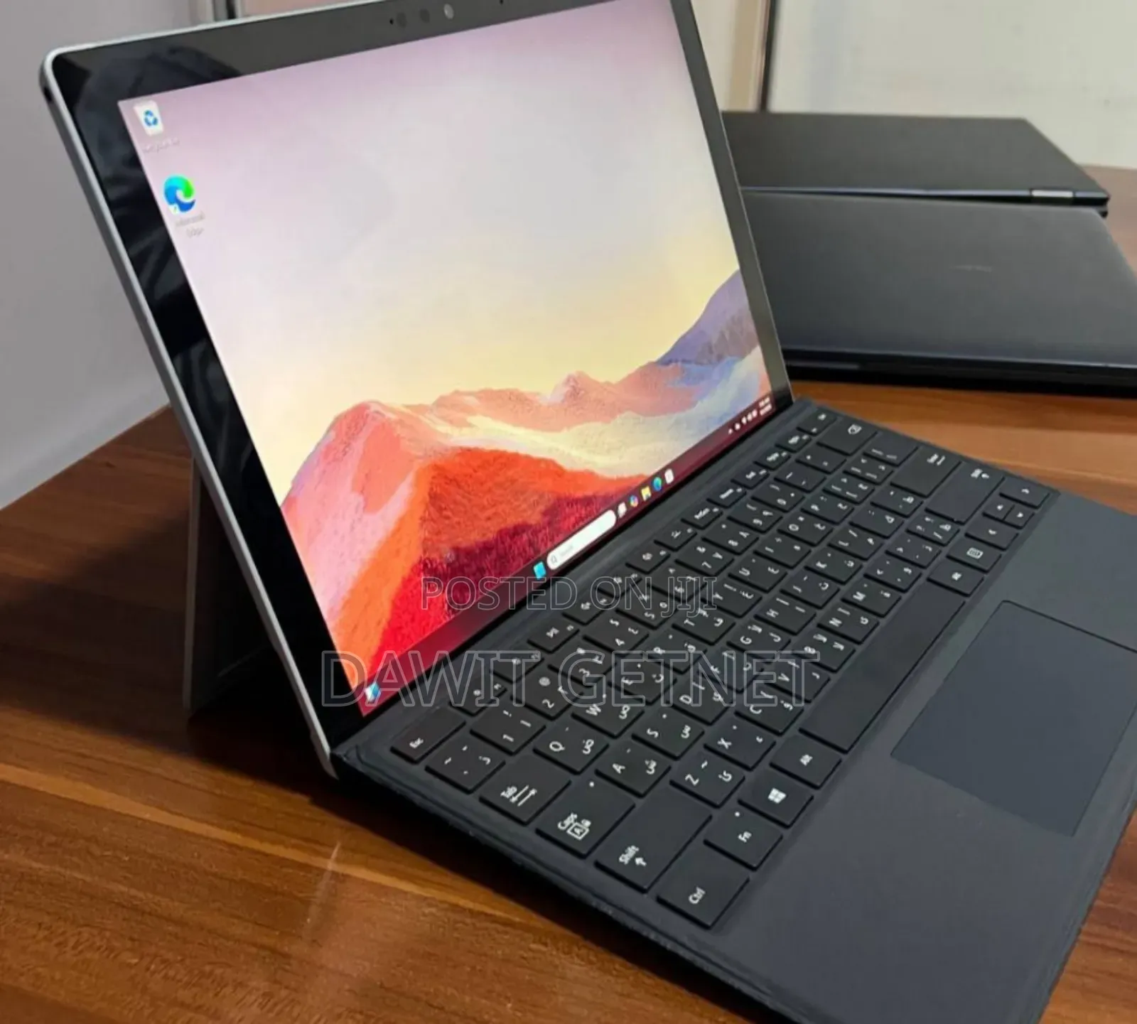 New Laptop Microsoft Surface 8GB Intel Core I5 SSD 512GB