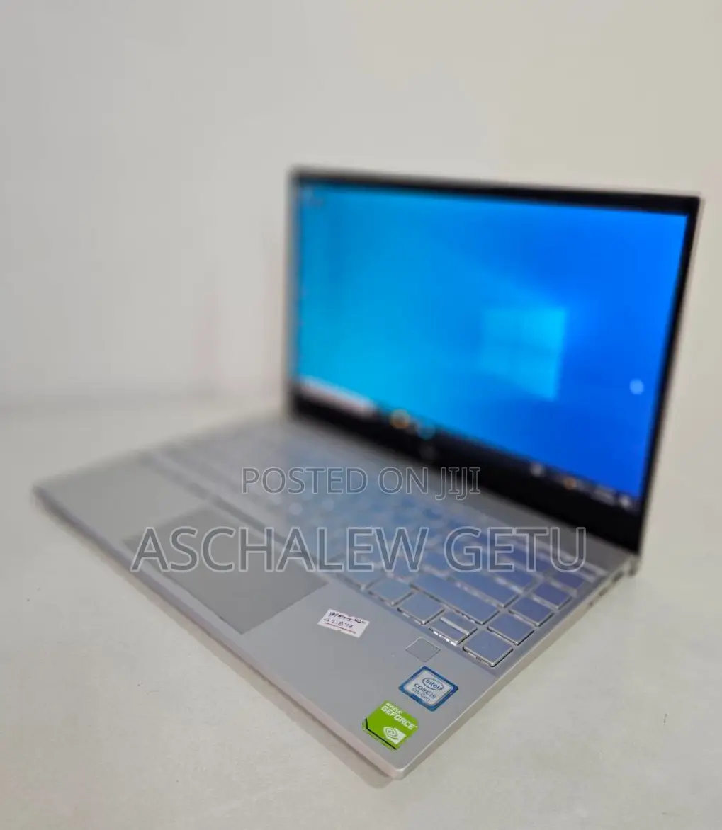 New Laptop HP Envy X360 8GB Intel Core I5 SSD 512GB