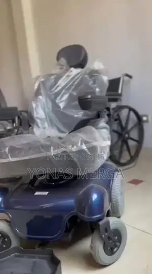 Electrical Wheelchair罽፪high Comfortable Vip Wheelchair爻፩chargeable