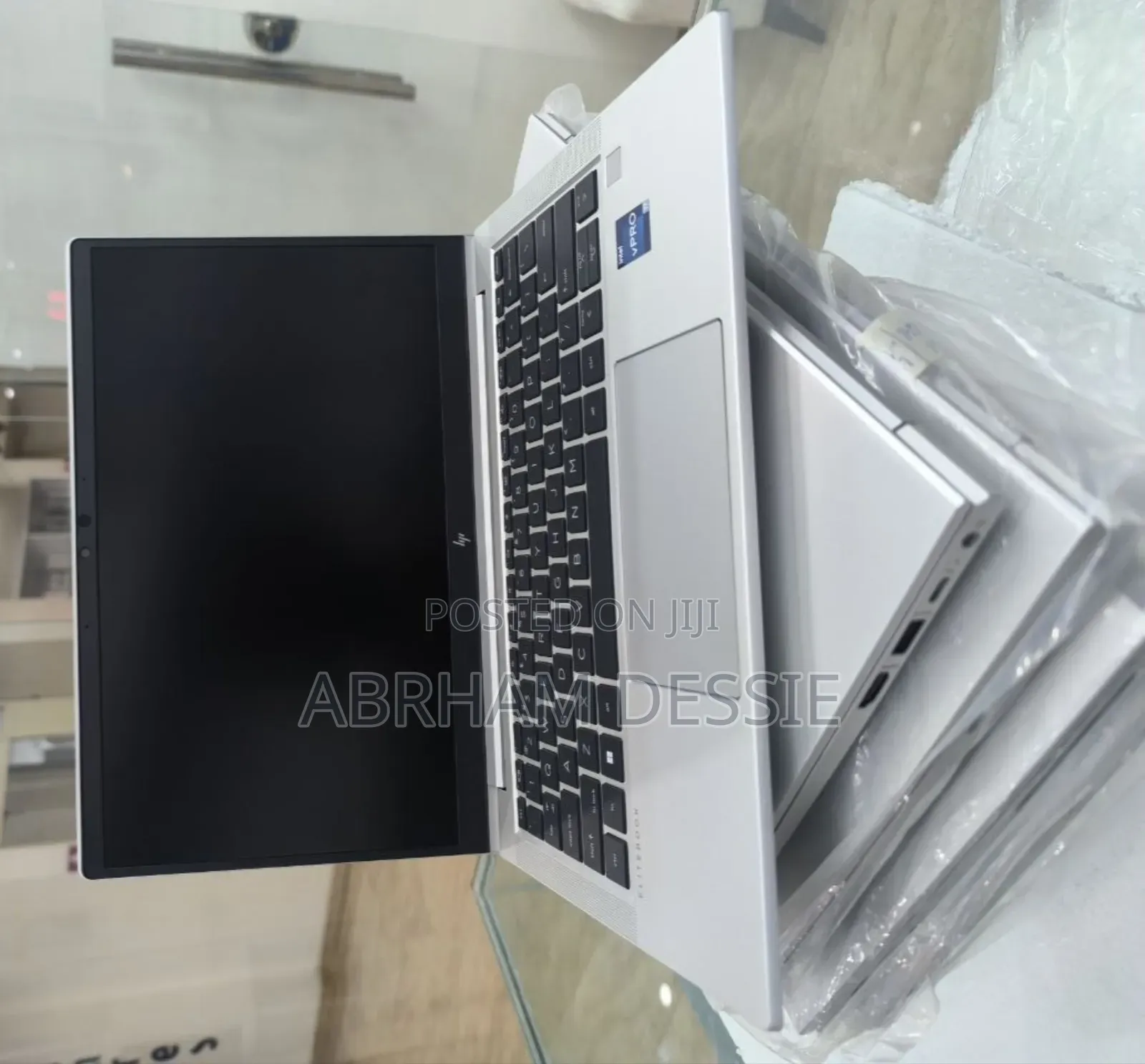 New Laptop HP EliteBook 830 G8 16GB Intel Core I7 SSD 512GB