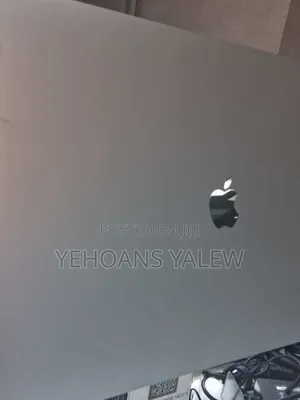 New Laptop Apple MacBook Pro 2019 16GB Intel Core I7 SSD 512GB