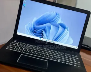 New Laptop HP Pavilion 15 8GB Intel Core I7 SSD 256GB