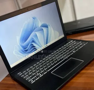 New Laptop HP Pavilion 15 8GB Intel Core I7 SSD 256GB