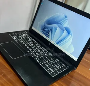 New Laptop HP Pavilion 15 8GB Intel Core I7 SSD 256GB