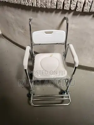 Wheelchair次座commode Wheelchair馮佈toilet Wheelchair勁較commode Wheelchair
