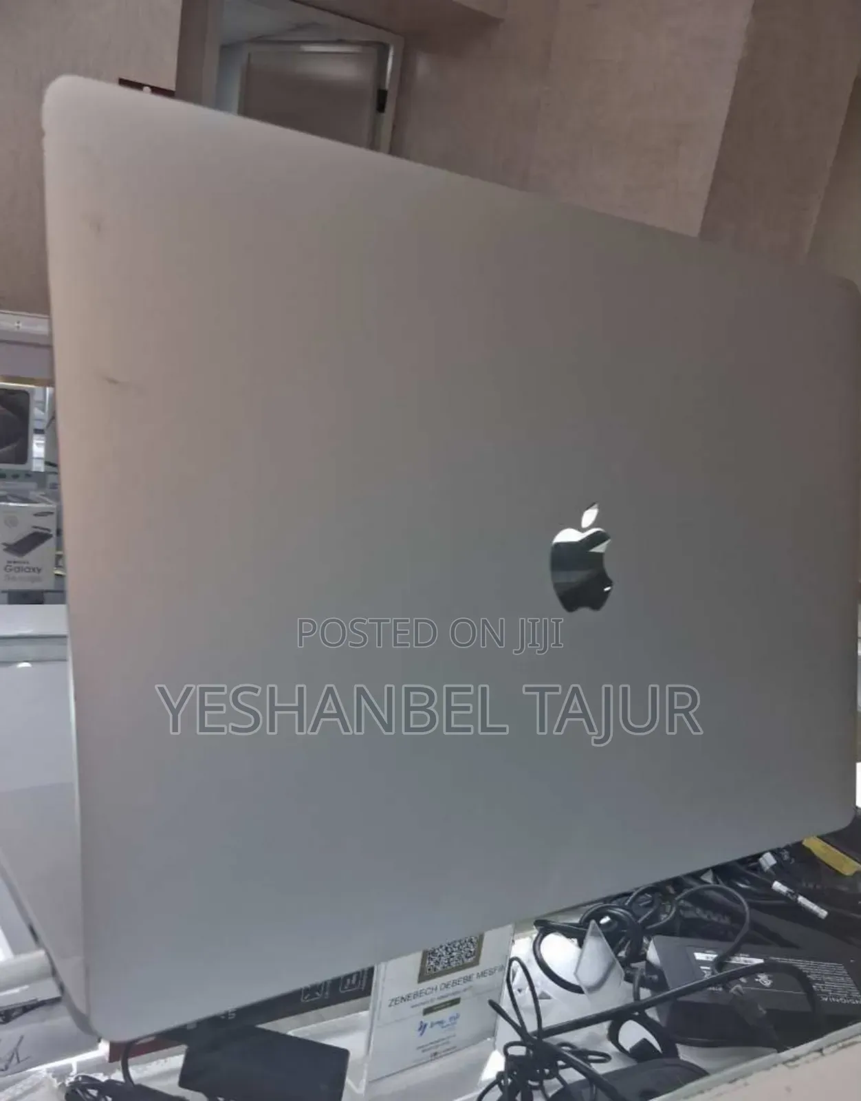 New Laptop Apple MacBook Pro 2019 16GB Intel Core I7 SSD 512GB
