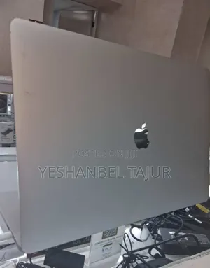 New Laptop Apple MacBook Pro 2019 16GB Intel Core I7 SSD 512GB