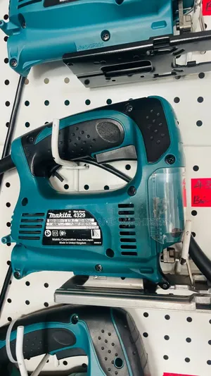 Photo - Original Makita Jigsaw 4329(450 Watt)