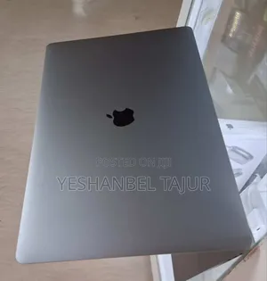 New Laptop Apple MacBook Pro 2019 16GB Intel Core I7 SSD 512GB