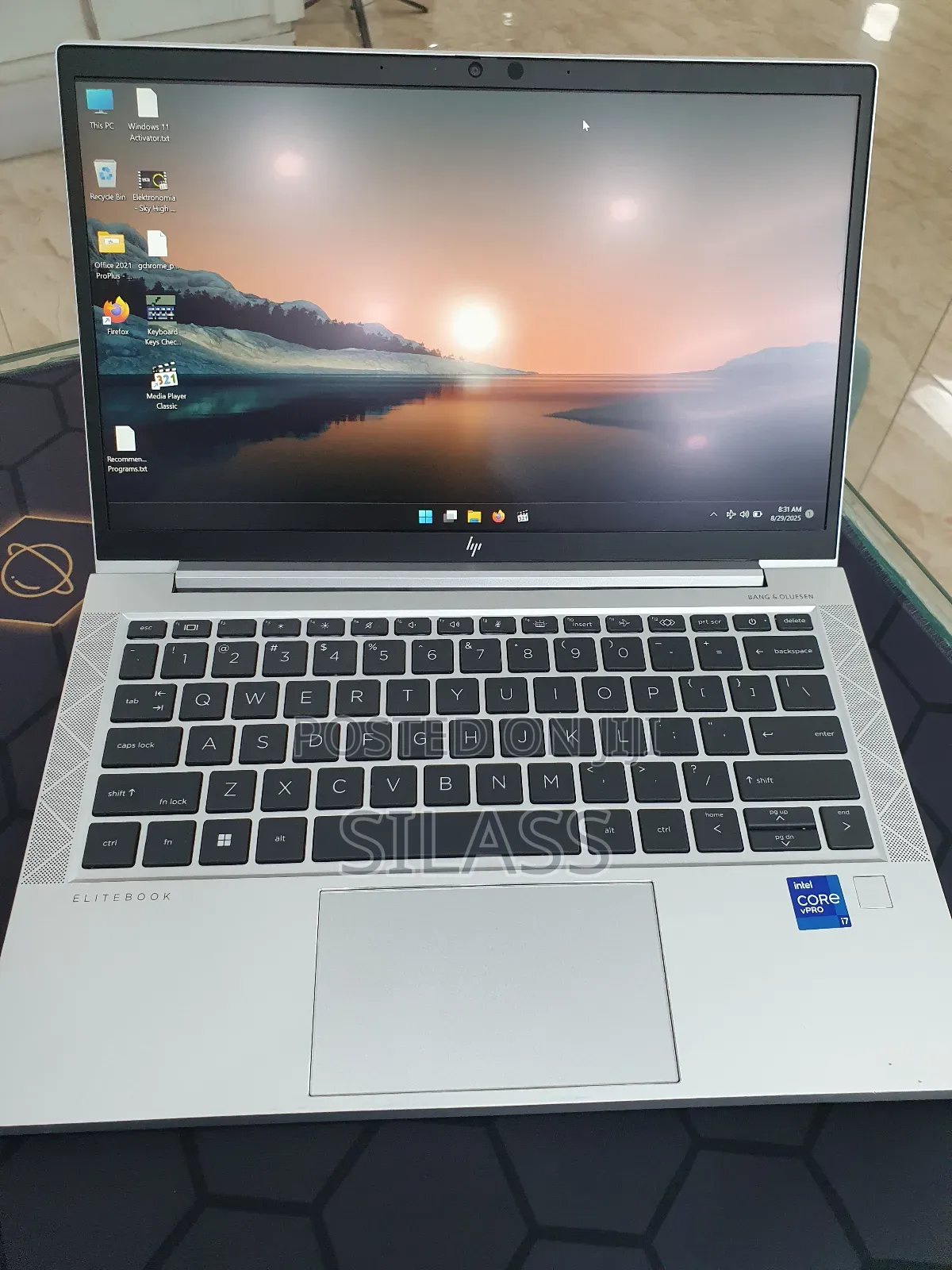 New Laptop HP EliteBook 830 G8 16GB Intel Core I7 SSD 512GB