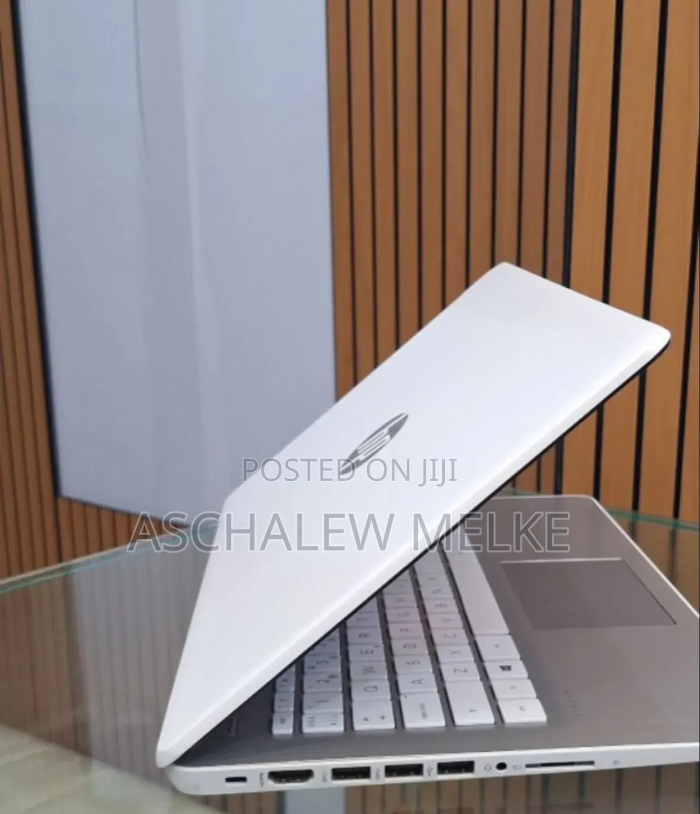 New Laptop HP Stream Notebook 4GB AMD A4 SSD 60GB