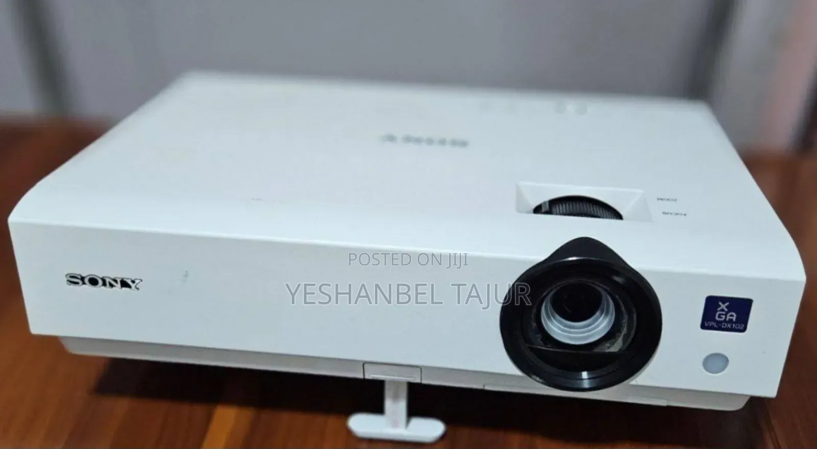 High Quality Sony VPL-Dx102 Projector White Brightness 2,200 Ansi