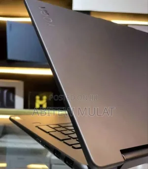 New Laptop Lenovo Yoga 7i 16GB Intel Core Ultra 7 SSD 1T