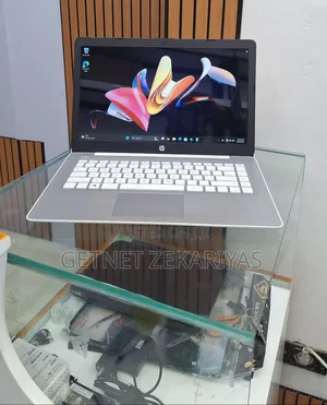 New Laptop HP 14-dq1088wm 4GB AMD SSD 72GB