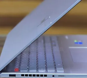 Photo - New Laptop Asus VivoBook 15 X505BA 16GB Intel Core I7 SSD 512GB