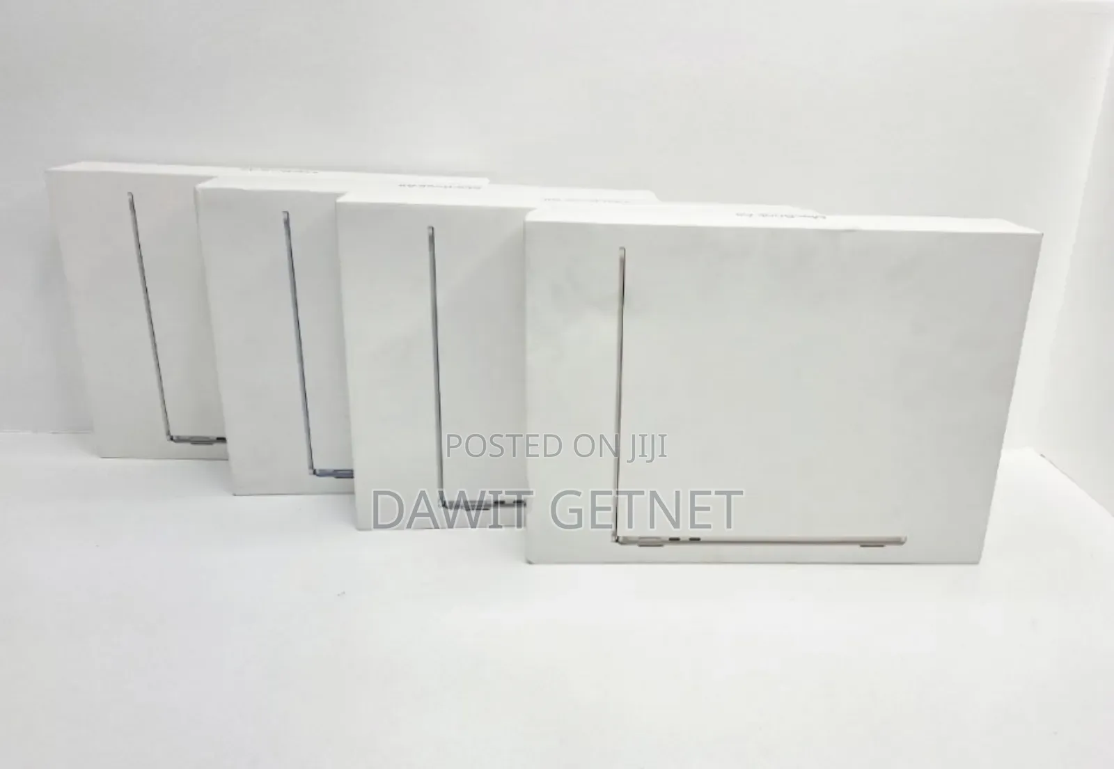 New Laptop Apple MacBook Pro 2019 16GB Intel Core I7 SSD 256GB