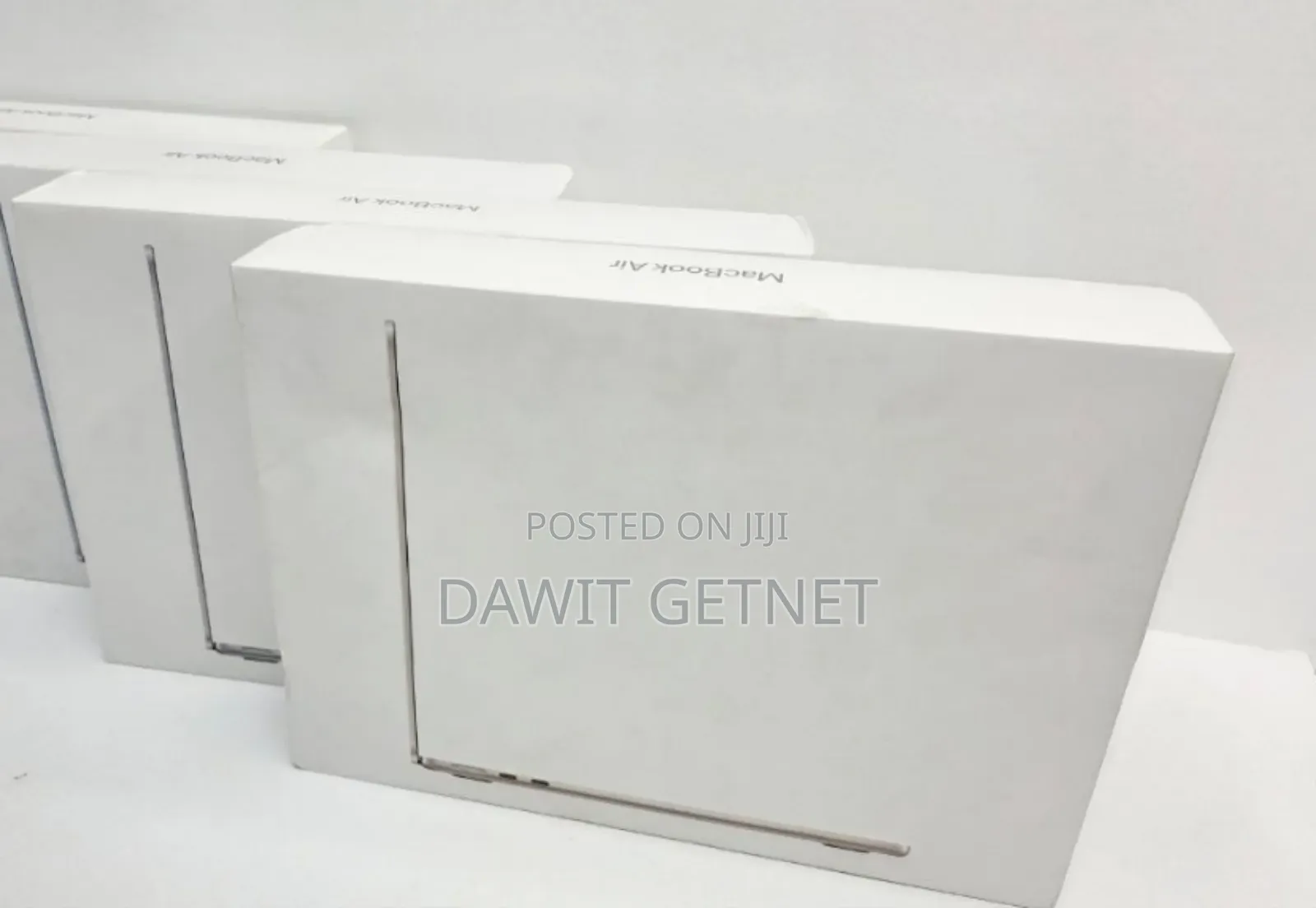 New Laptop Apple MacBook Pro 2019 16GB Intel Core I7 SSD 256GB