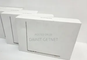 New Laptop Apple MacBook Pro 2019 16GB Intel Core I7 SSD 256GB