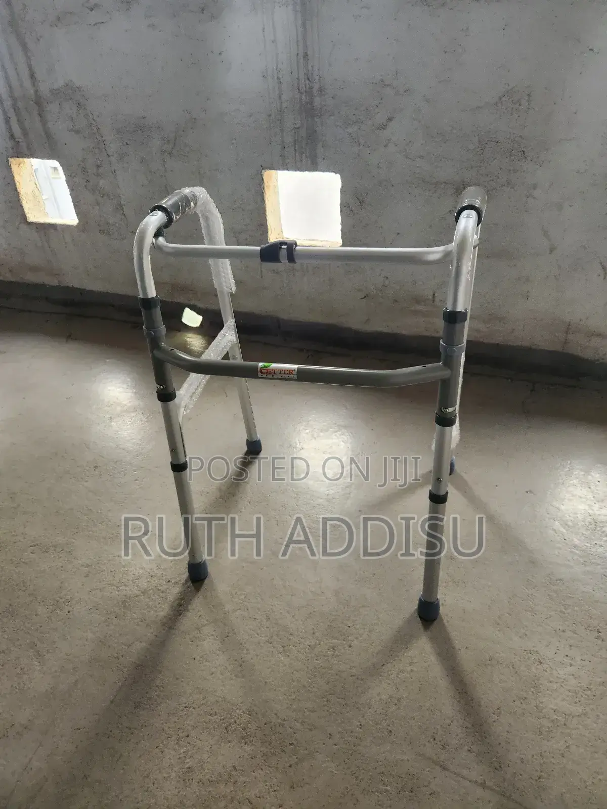 Medical Almunium Walker麗山safe and Strong Walker俠攸almunium Walker