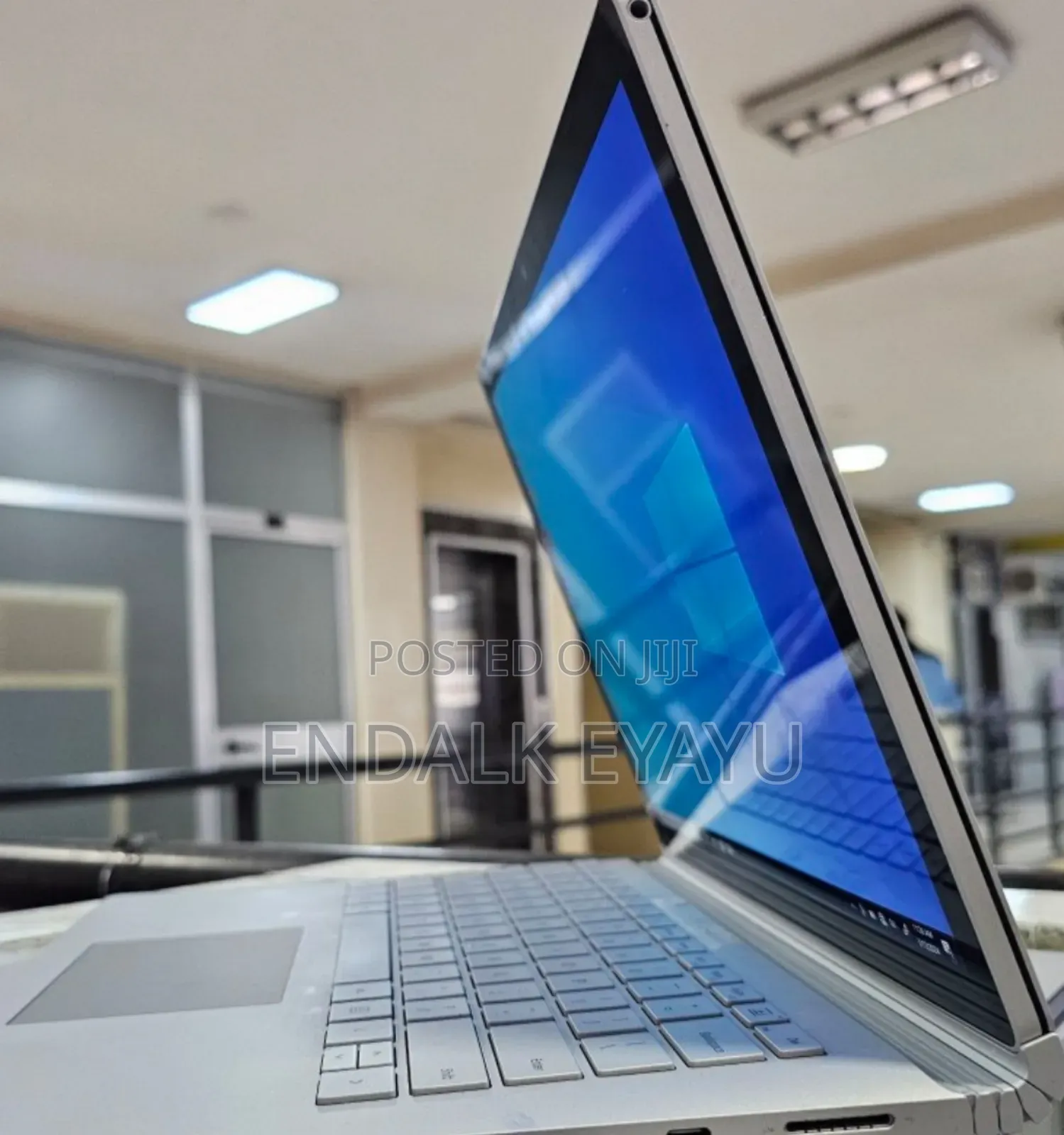 New Laptop Microsoft Surface Book 3 16GB Intel Core I7 SSD 256GB