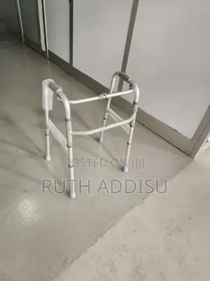 የሚታጠፍ አልሙነየም Walker乏人walker膩的walker鵝肝walker予約walker會上walker肺炎walker