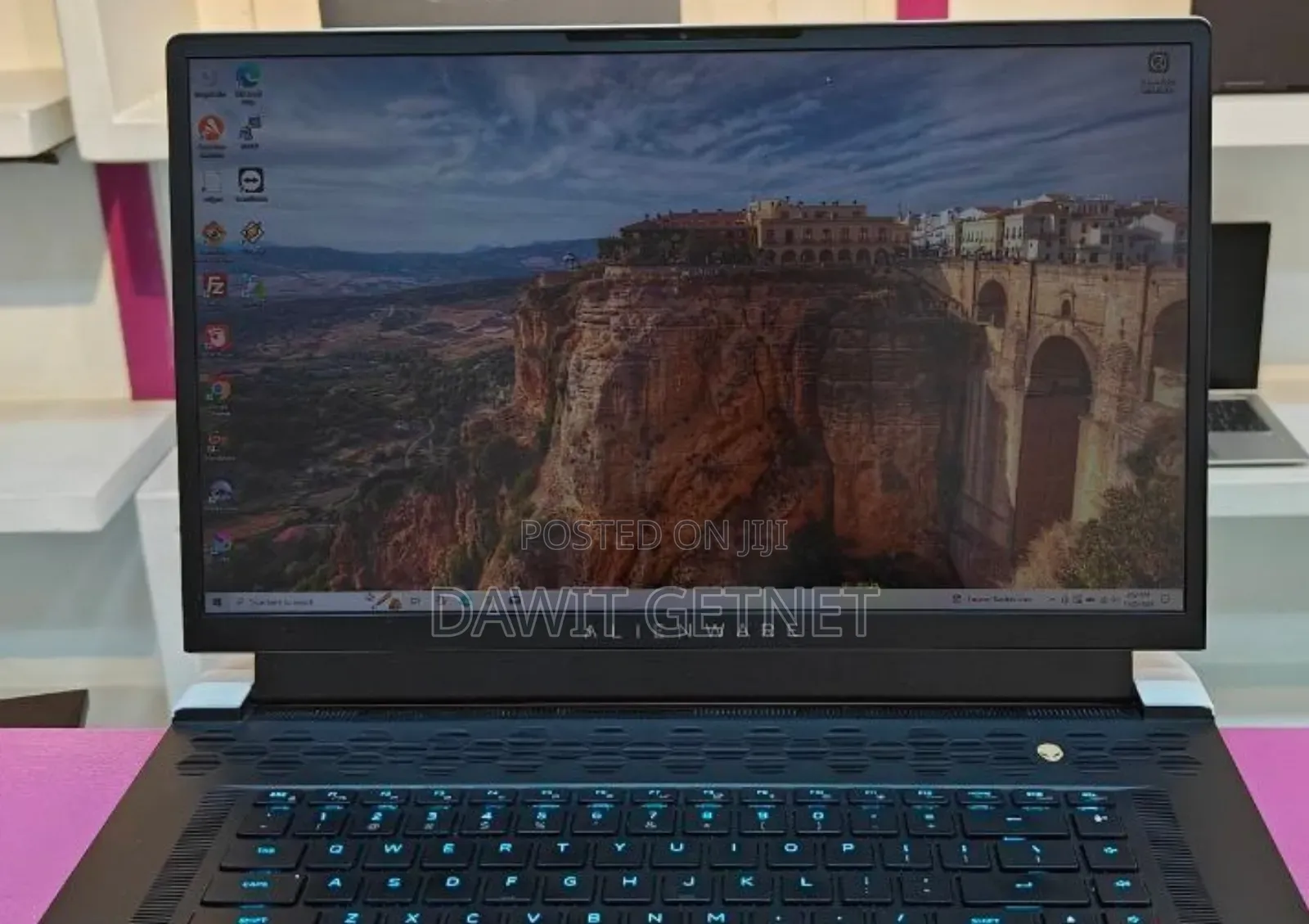 New Laptop Alienware Area-51m 16GB Intel Core I7 SSD 512GB