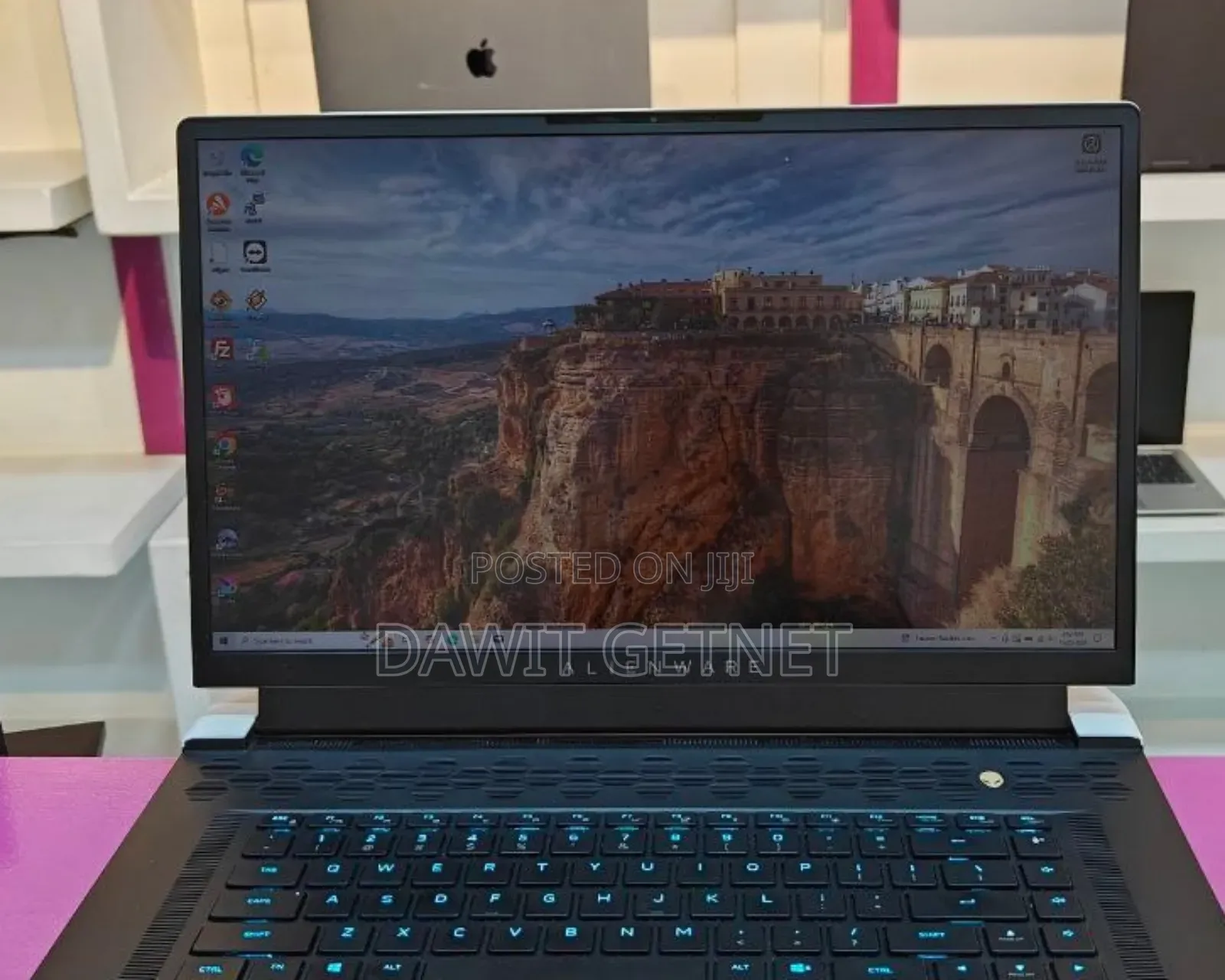 New Laptop Alienware Area-51m 16GB Intel Core I7 SSD 512GB