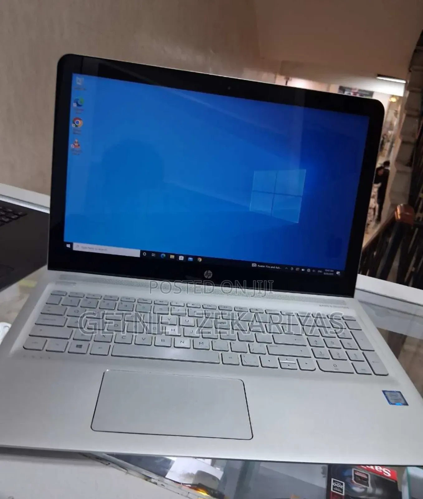 New Laptop HP Envy 15 8GB Intel Core I5 HDD 1T