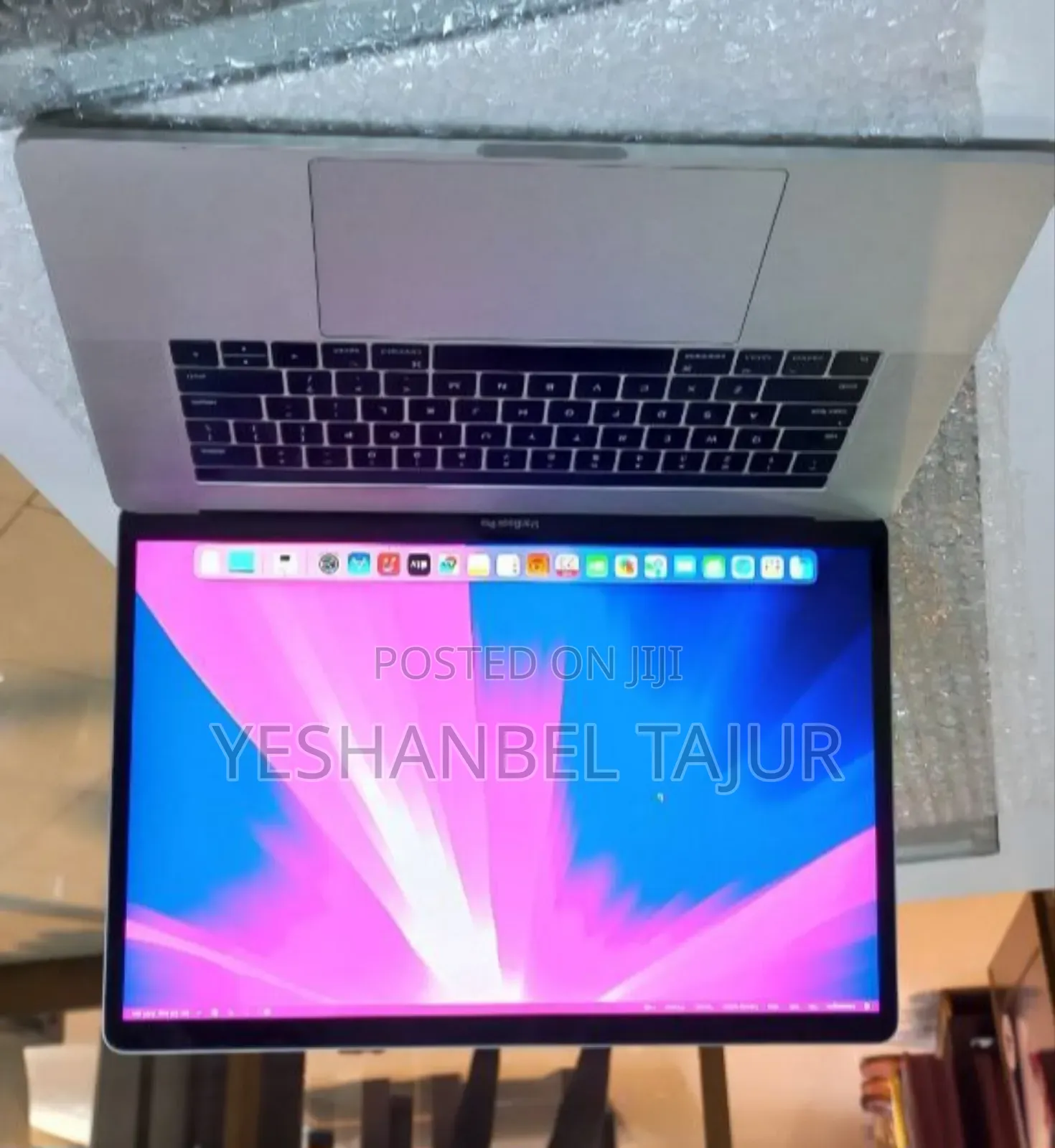 New Laptop Apple MacBook Pro 2017 16GB Intel Core i7 SSD 256GB