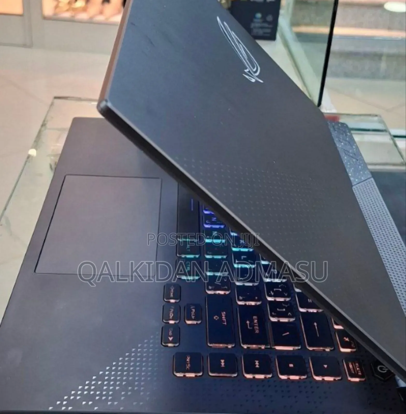 New Laptop Asus ROG Strix G15 16GB AMD Ryzen 7 SSD 1T