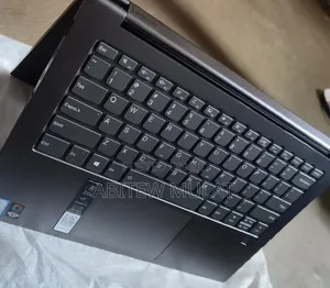 New Laptop Lenovo Yoga C740 16GB Intel Core I7 SSD 512GB